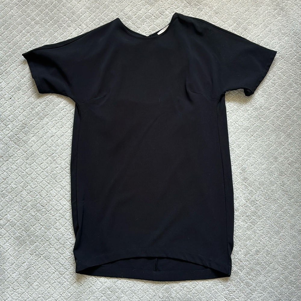 Black short sleeve mini dress